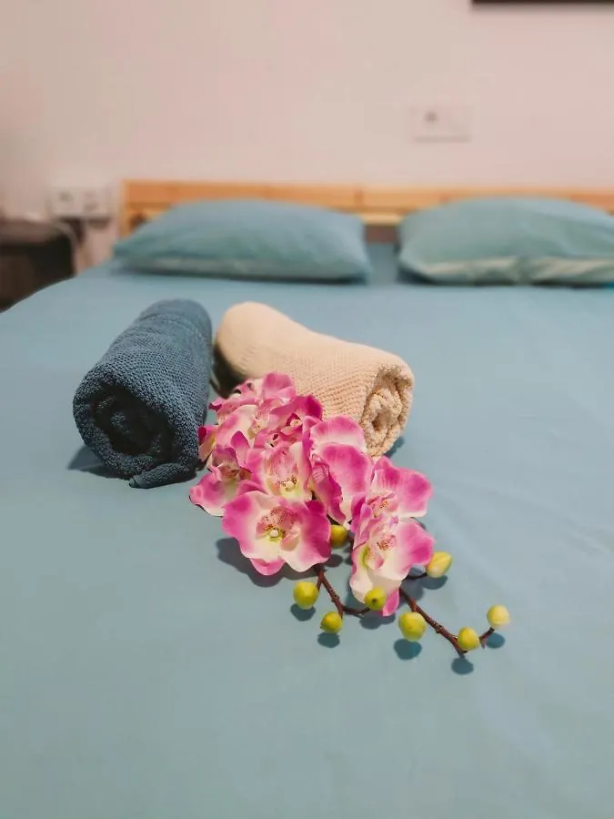 Cactus 2 Bedroom Apartment On Calle San Miguel Minutes From The Beach By Namaste Elite Torremolinos